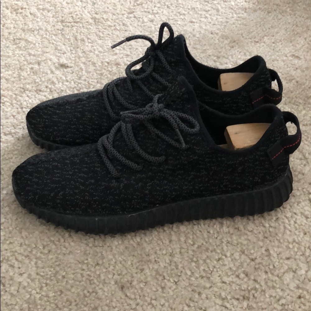 Yeezy Pirate Black